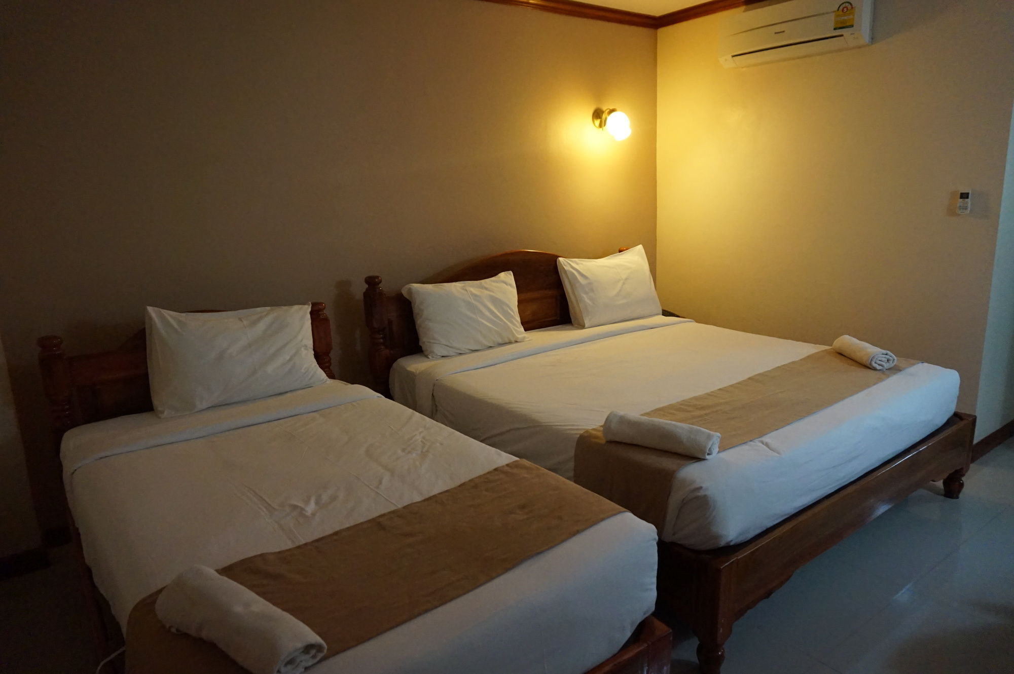 Np Residence Nakhon Phanom Exterior foto